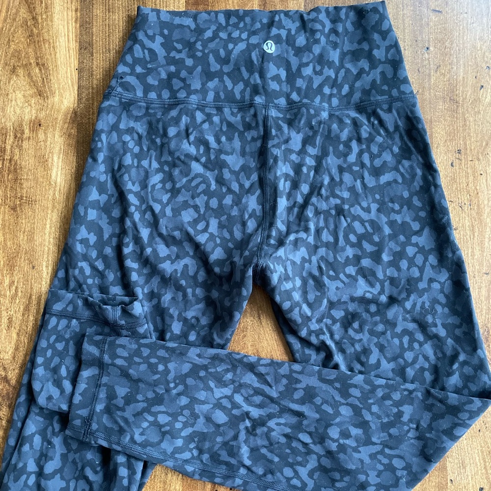 Lululemon cheetah leggings (black)